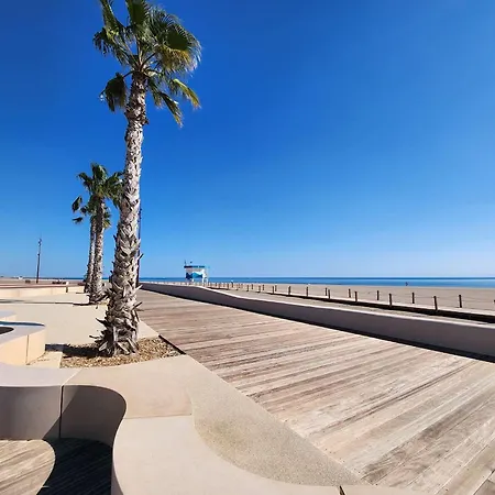 T2 Climatise Avec Wifi, Proche Plage, Parking Prive, Renove 2023, Terrasse, Animaux Non Admis - Fr-1-409-225 Lägenhet *