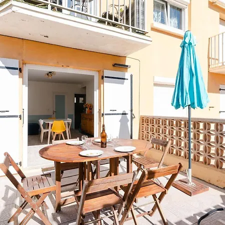 T2 Climatise Avec Wifi, Proche Plage, Parking Prive, Renove 2023, Terrasse, Animaux Non Admis - Fr-1-409-225 Apartment *