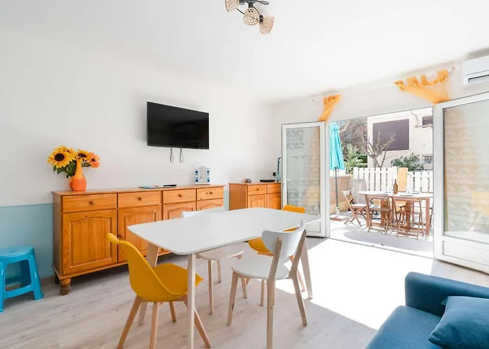 Apartman T2 Climatise Avec Wifi, Proche Plage, Parking Prive, Renove 2023, Terrasse, Animaux Non Admis - Fr-1-409-225